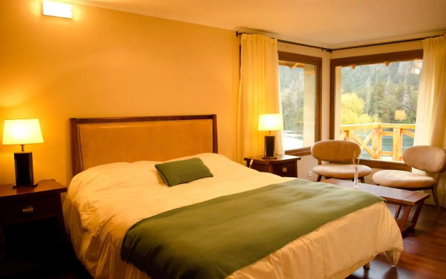 Sendero Lodge