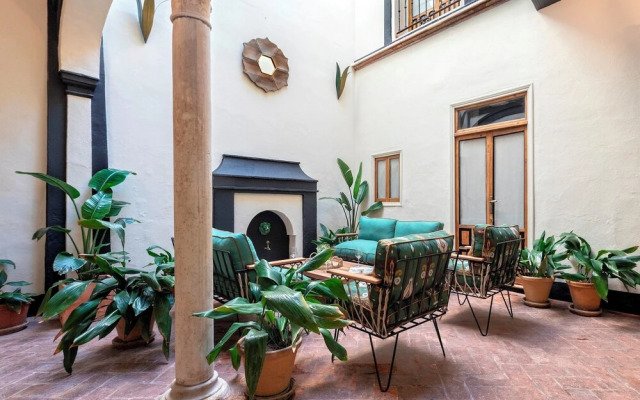 Sevillian House With Terrace. Augusto Plasencia
