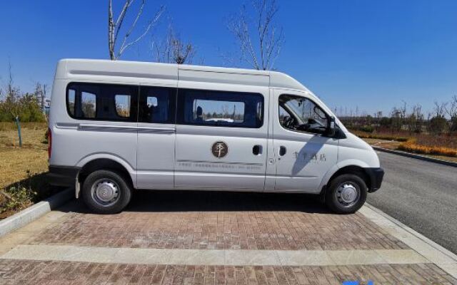 JI Hotel (Jinan Yaoqiang Airport Aerospace Avenue Hotel)