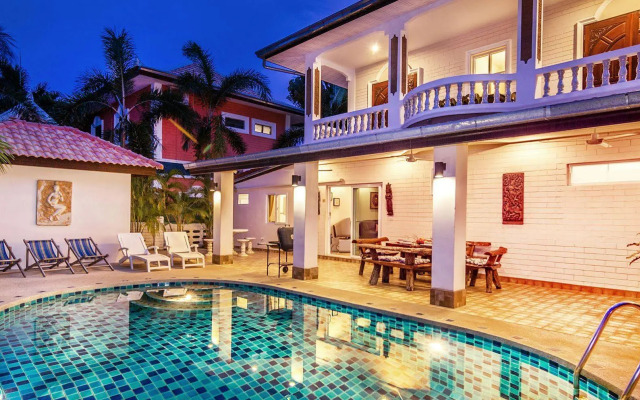 Villa Waree 5 minutes from City and Beach