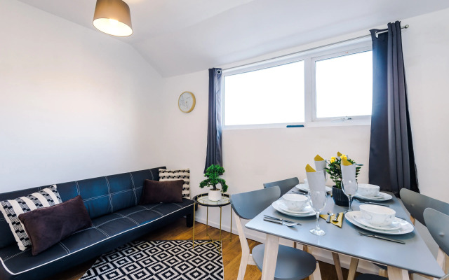 Stay With Empire- Dickson Road