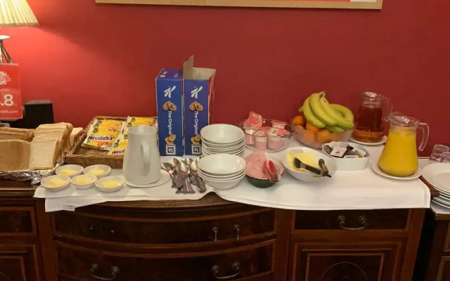 OYO Bailbrook Lodge, Bath