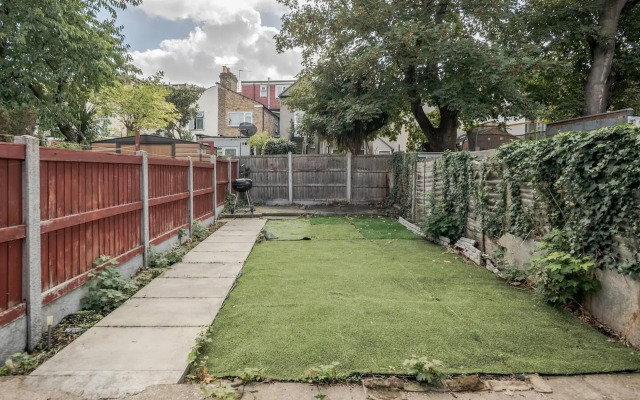 Impeccable and Welcoming 3-bed House in London