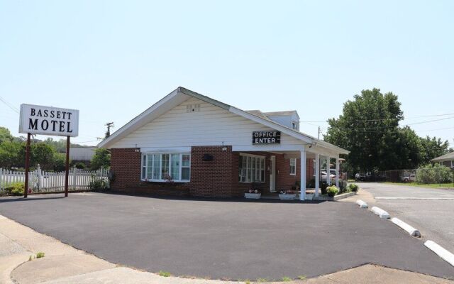 Bassett Motel