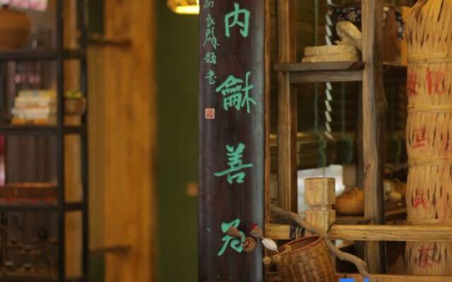 Floral Hotel·Yicheng Yijia Hotel(Dongda store of Zhangjiajie National Forest Park)
