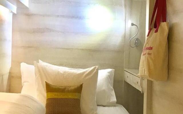 Mariya Lady Hostel At Suvarnabhumi Airport - Female Only