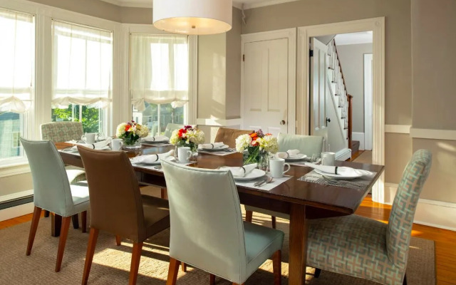 The Inn at English Meadows