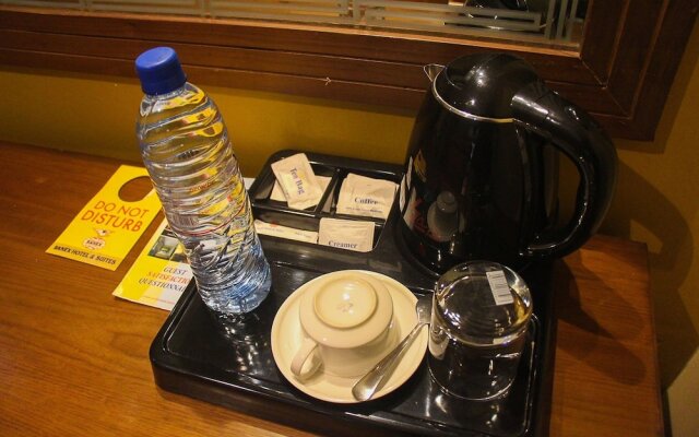 Banex Hotel and Suites