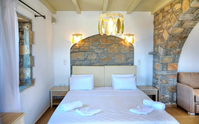 Aqua Petra Hotel