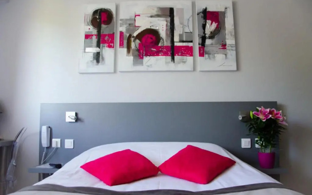 Logis Hôtel de la Bruyere