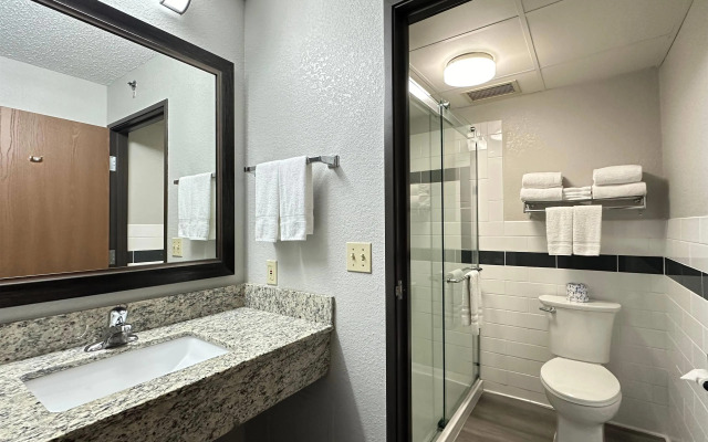 AmericInn by Wyndham Menominee