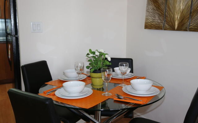 Sarkar Suites - 330 Burnhamthorpe Road