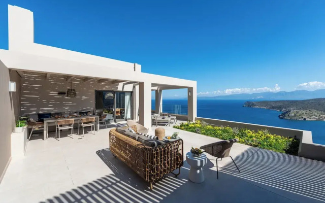 Notiko villas