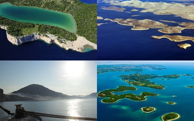 Colourful Apartment in Dalmatia With Furnished Balcony