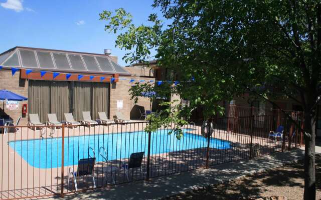 Motel 6 Willcox, AZ
