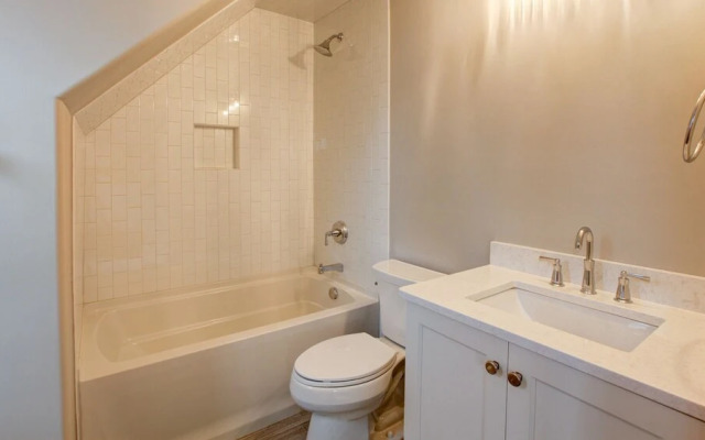 4 Bedroom, Mattie Rose Lane