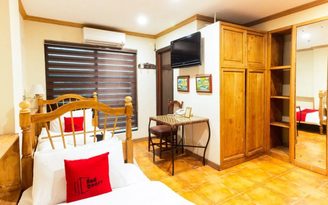 RedDoorz near SM San Lazaro Manila