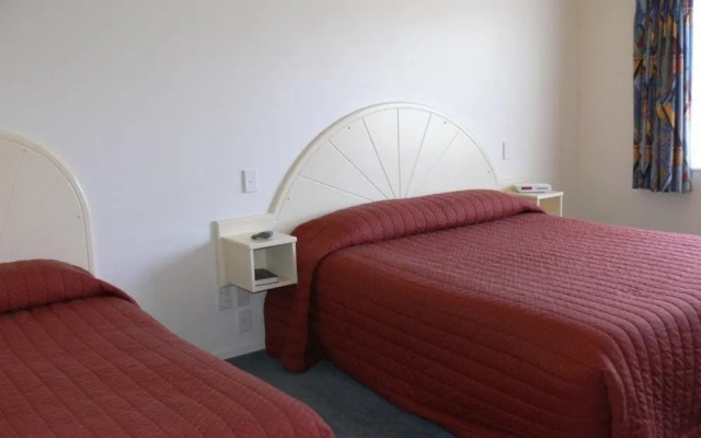 Valdez Motor Lodge