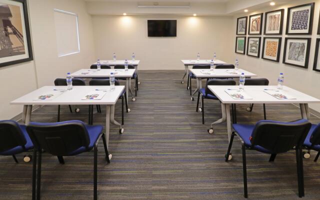Holiday Inn Express Piedras Negras by IHG