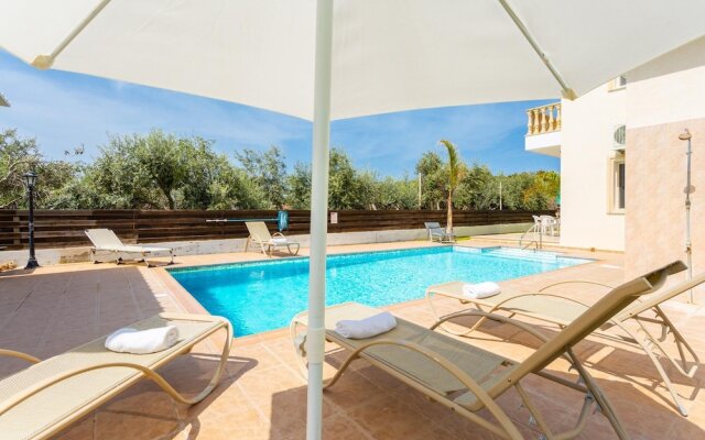 Villa Rose Large Private Pool Walk to Beach Sea Views A C Wifi - 2184