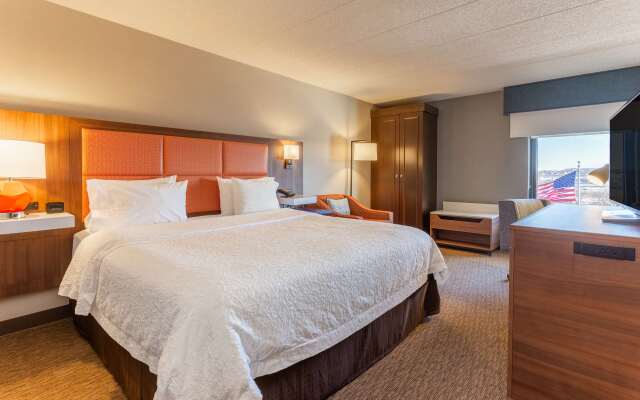 Hampton Inn Madison East Towne Mall Area