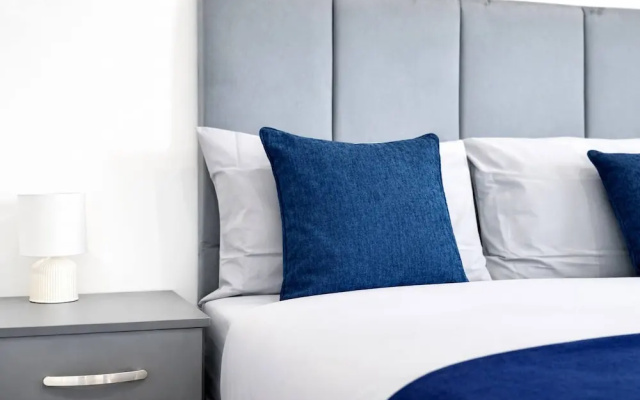 Work-friendly 1-bed Leicester