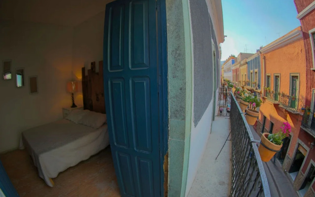 Hostel Punto 72