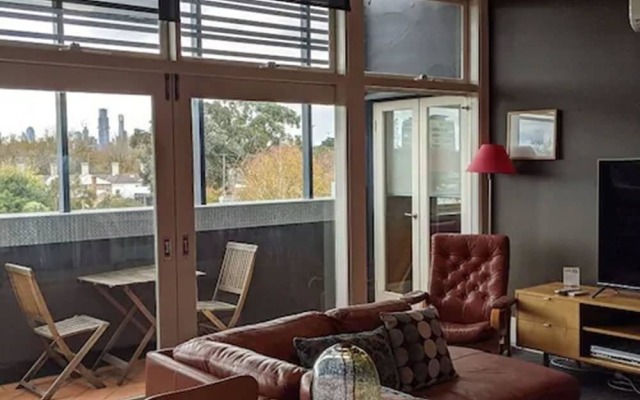 Tolarno Hotel