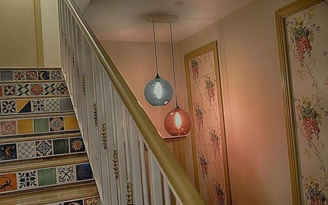 Dulrush Lodge Guest House and Self Catering
