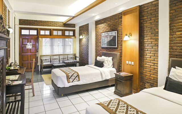 Paku Mas Yogyakarta