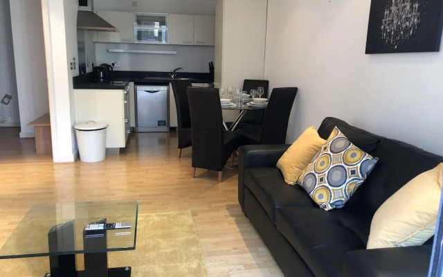 London River Side Hideaway Luxury Apartments