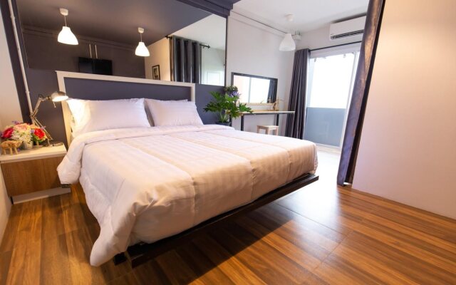 Mango 10 House