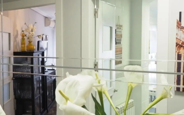 Bonito Apartamento en Centro Ciudad con Garaje