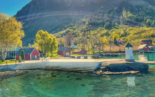 Rosendal Fjordhotel