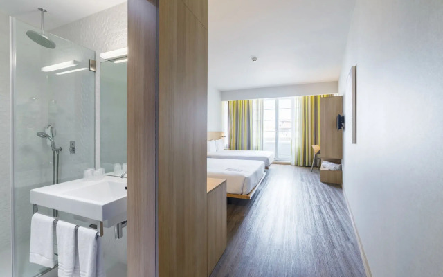 Moov Hotel Porto Centro