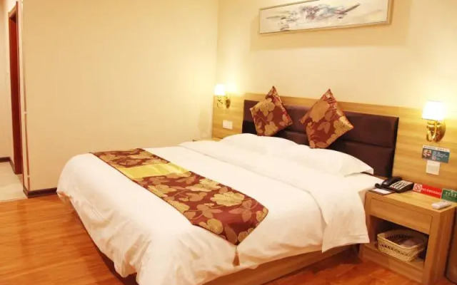 GreenTree Alliance Yichang East Yichang Station Hotel