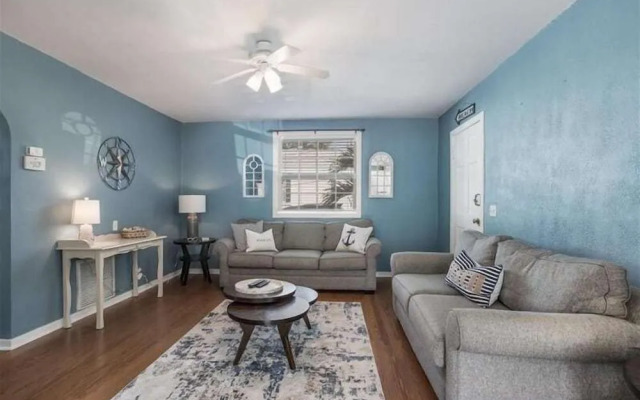 Violetta 3 Bedroom Home by RedAwning