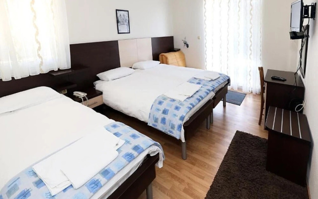 Globtour Inn