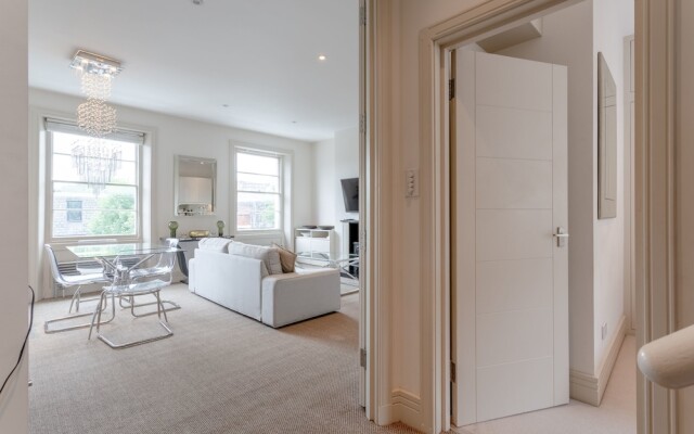 Stylish 3 Bedroom Apartment In Pimlico