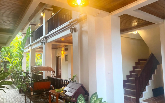 Lao Lu Lodge