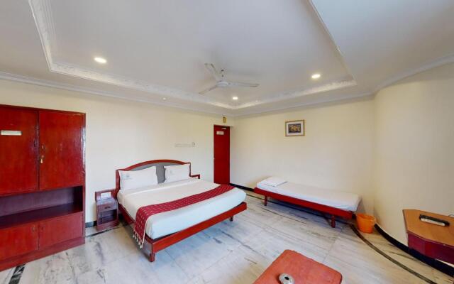 Hotel Sri Sabthagiri