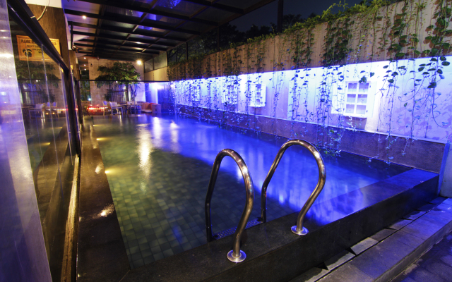 The 1O1 Bandung Dago