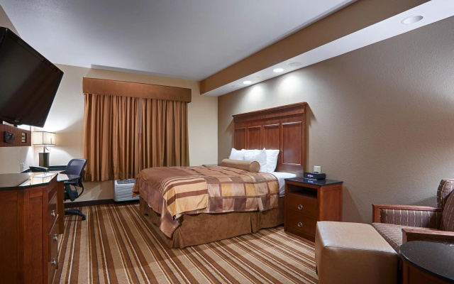 Best Western Plus KC Speedway Inn & Suites