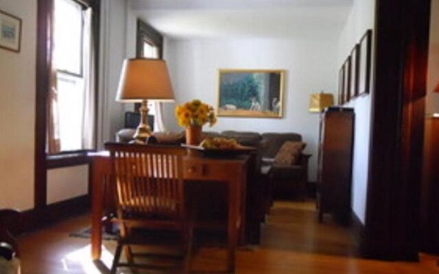 Orient Inn