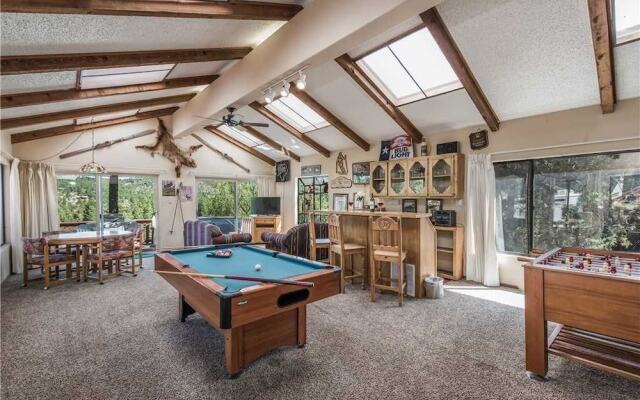 Cowboys Indians and Outlaws - Three Bedroom Cabin