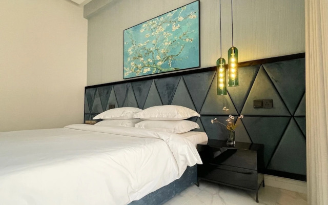 C Living - Premium 3 Bedroom - AQIQ