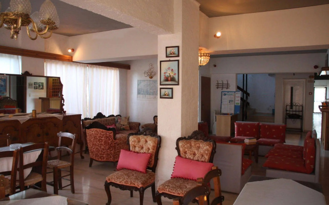 Violetta Hotel