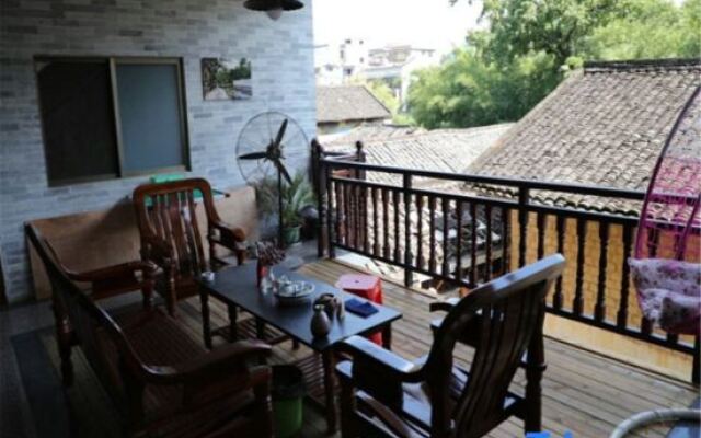 Zuo Jing Guan Tian Panorama Inn