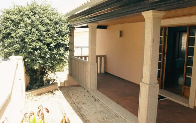 Casa da Escusa by ALPONTE