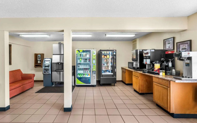 Americas Best Value Inn Decatur, IL